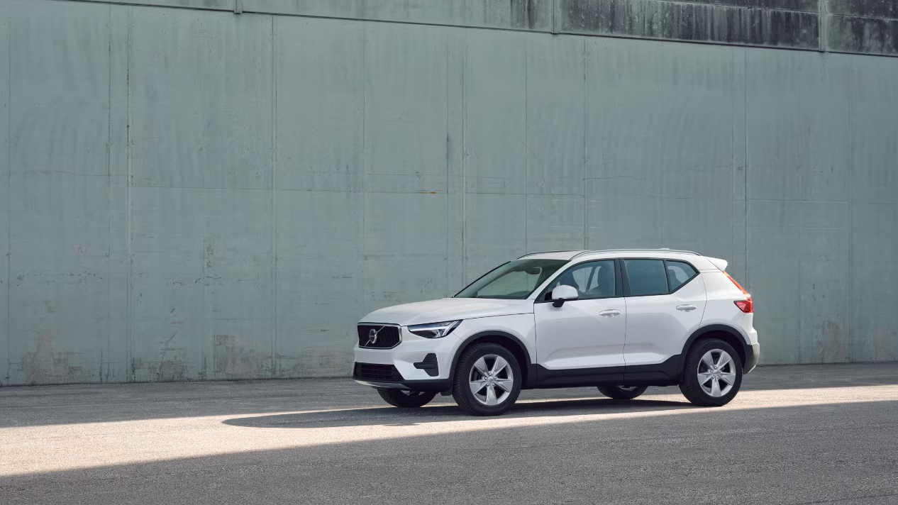 Volvo XC40 B3 本月推享「3 年 /3 萬公里免費保養」超低月付專案