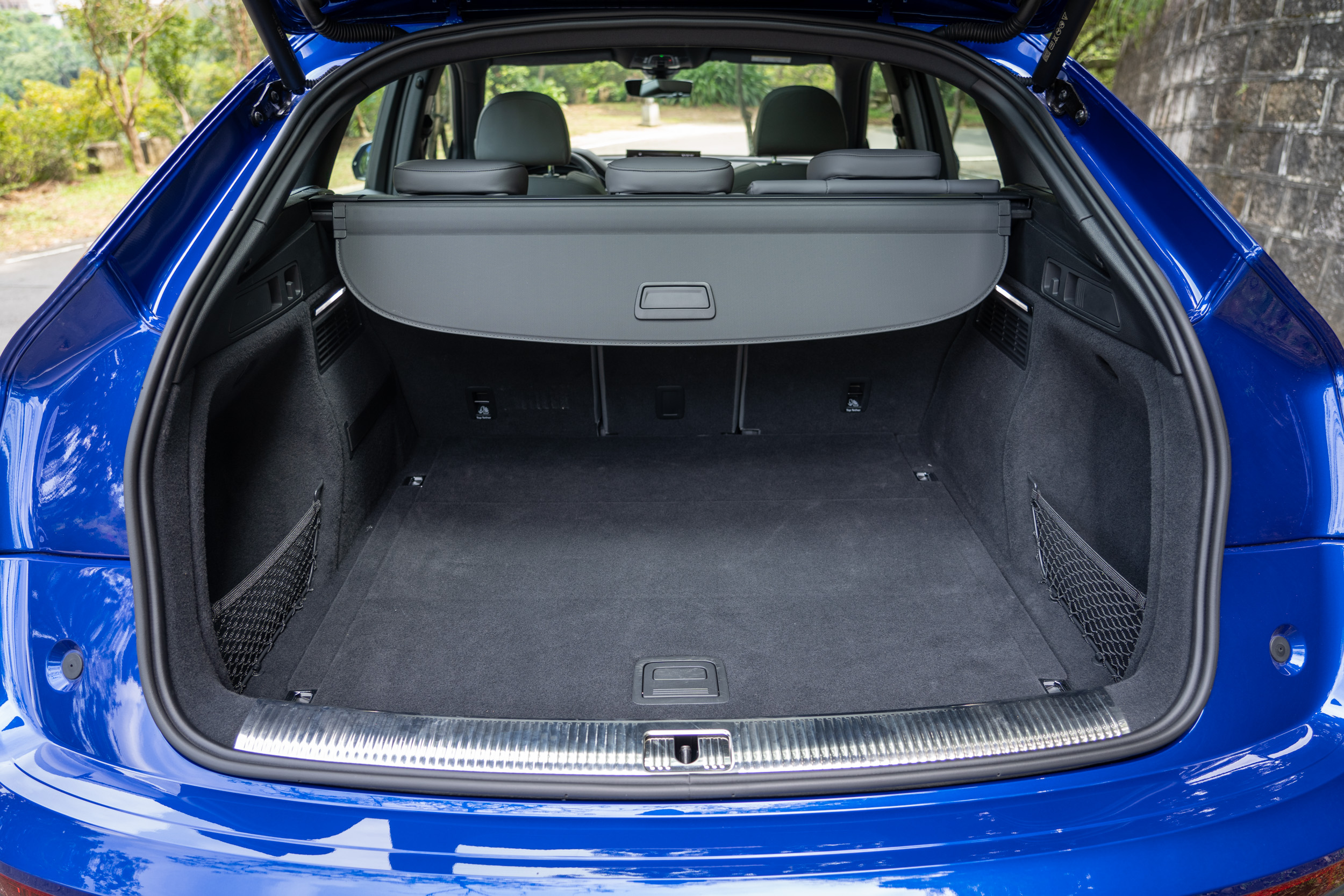 標準乘坐狀態下,後廂容積為 510 公升。