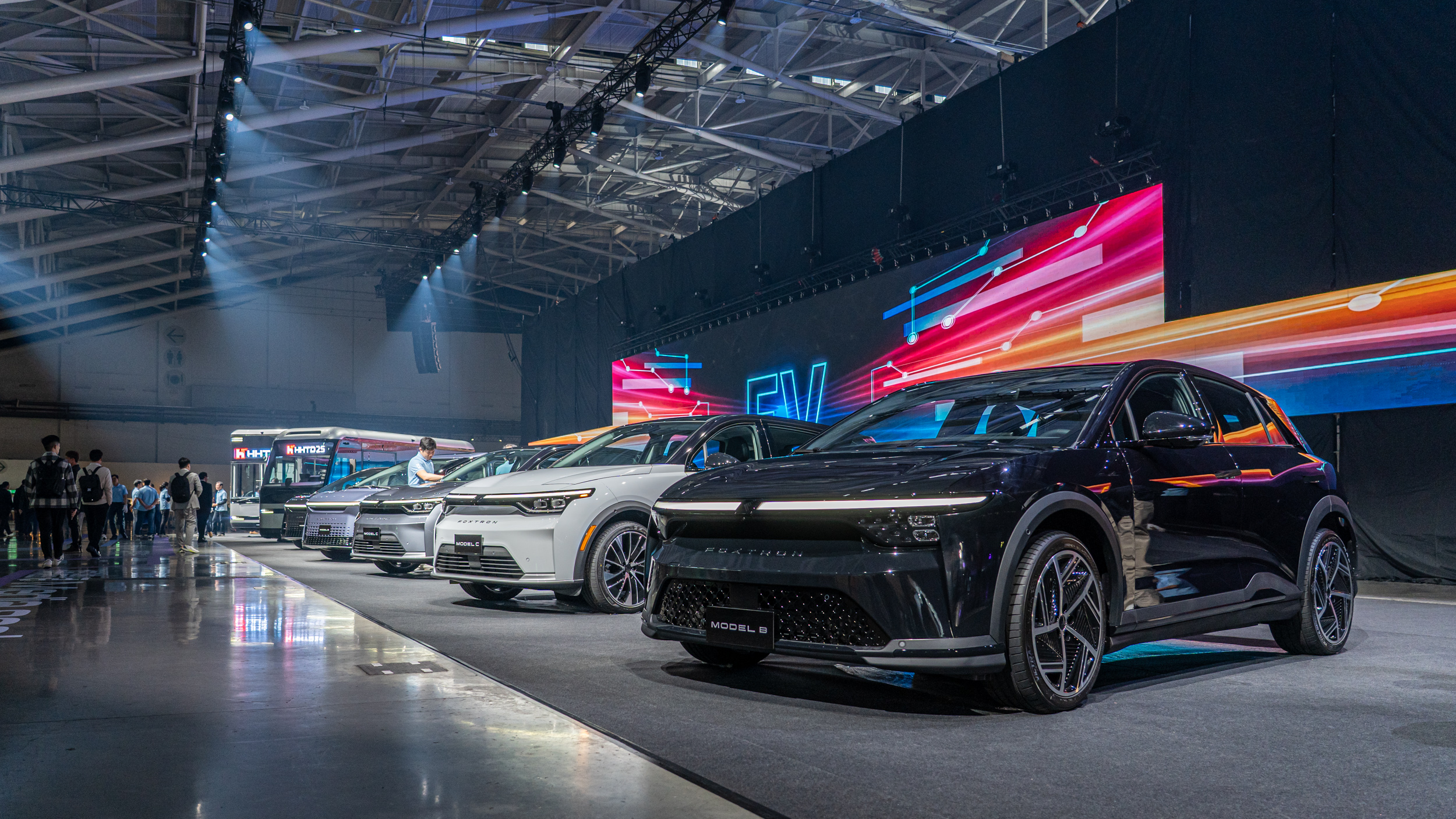 垂直整合最後一塊拼圖？鴻華先進全資收購納智捷，Foxtron Bria 技術規格全揭露！