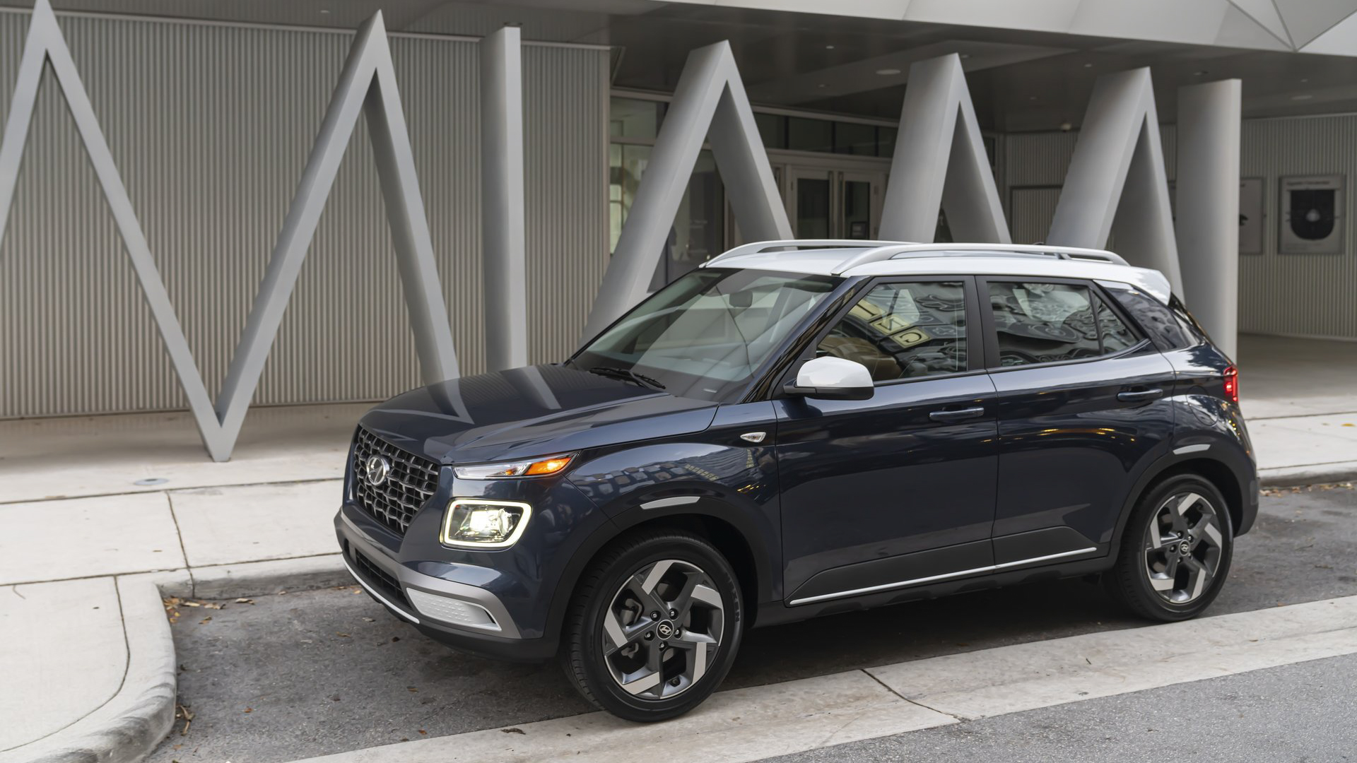 政府稅務補貼政策實施，Hyundai Venue 限時優惠 63.9 萬起！