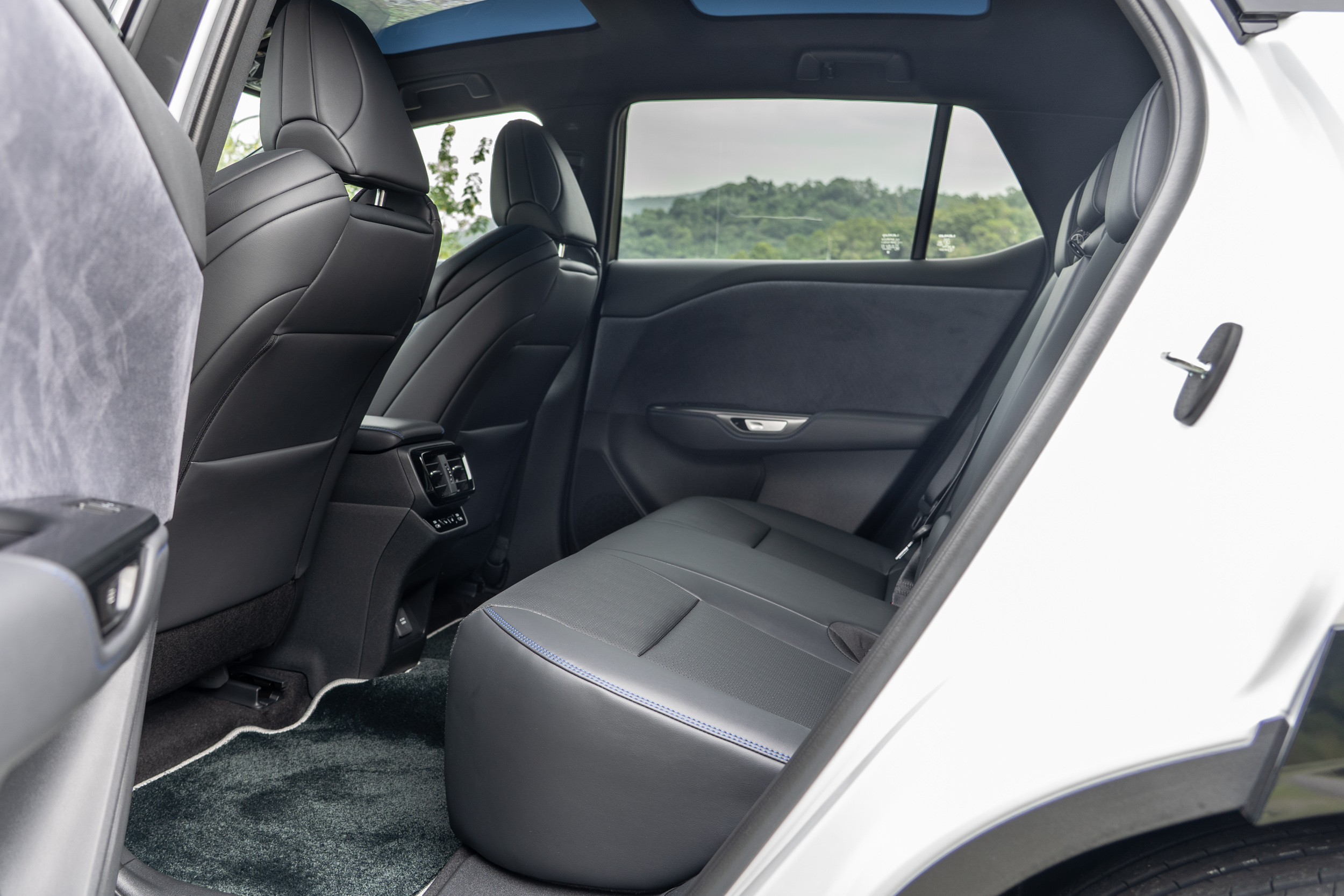 2850mm軸距帶來還不錯的後座乘坐空間。