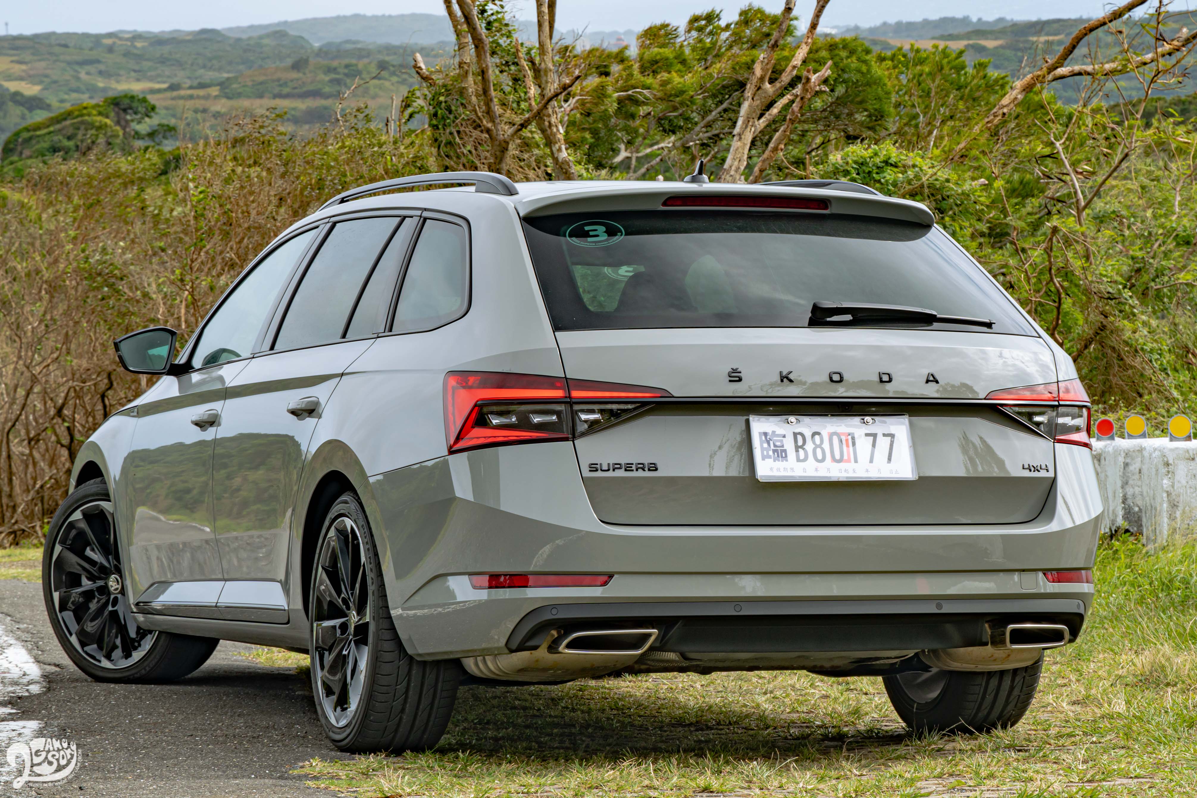 小改款車尾以「Škoda」字樣取代廠徽。