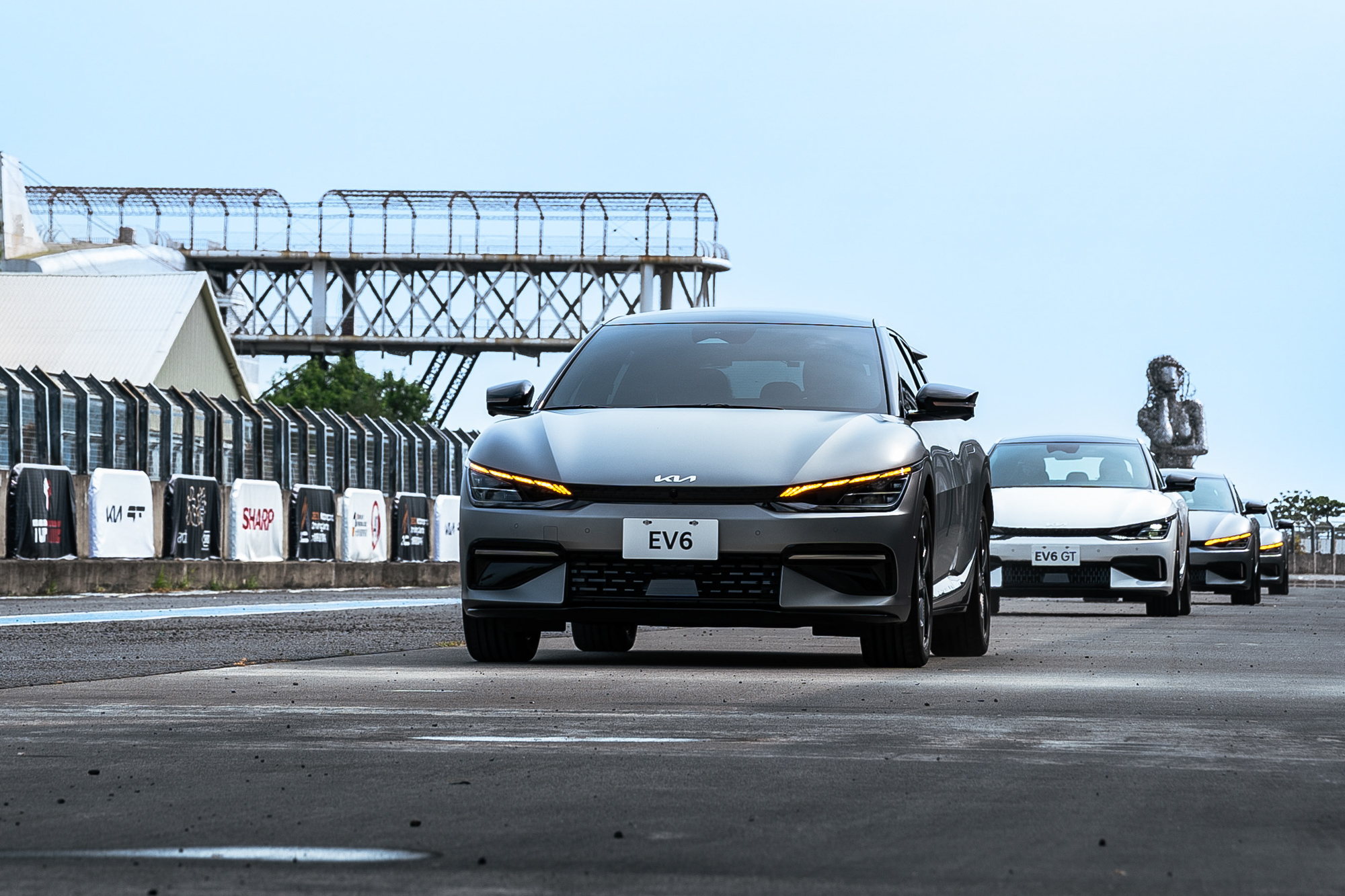 三個關卡之後,迎接媒體的則是下午的全賽道駕馭體驗。