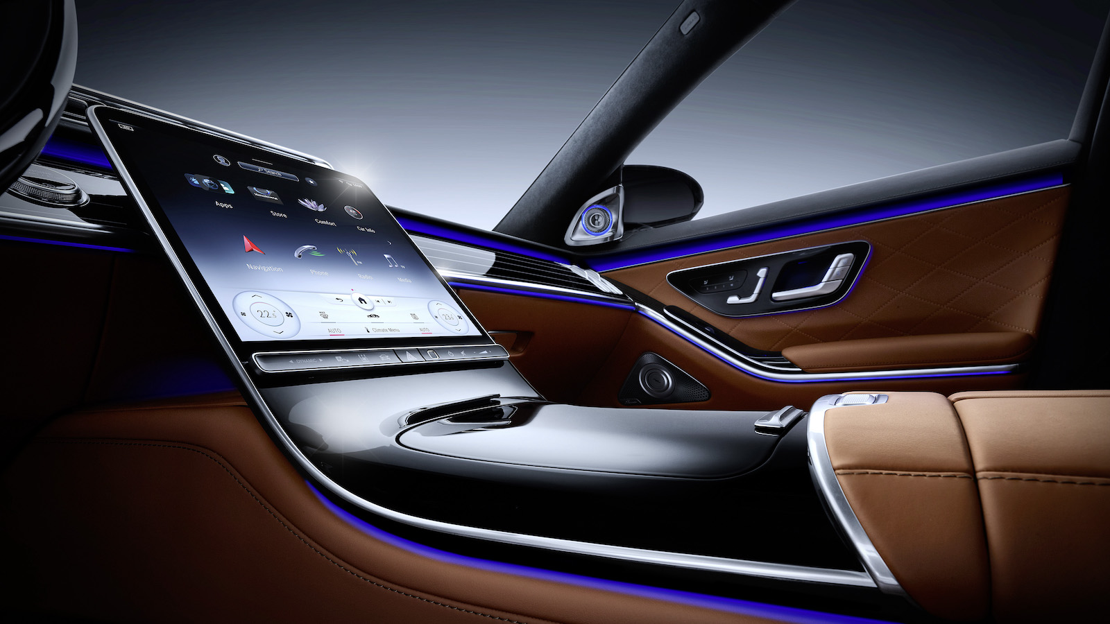 新世代 Mercedes-Benz MBUX 用心照料車內乘客，全新 S-Class 三月首演
