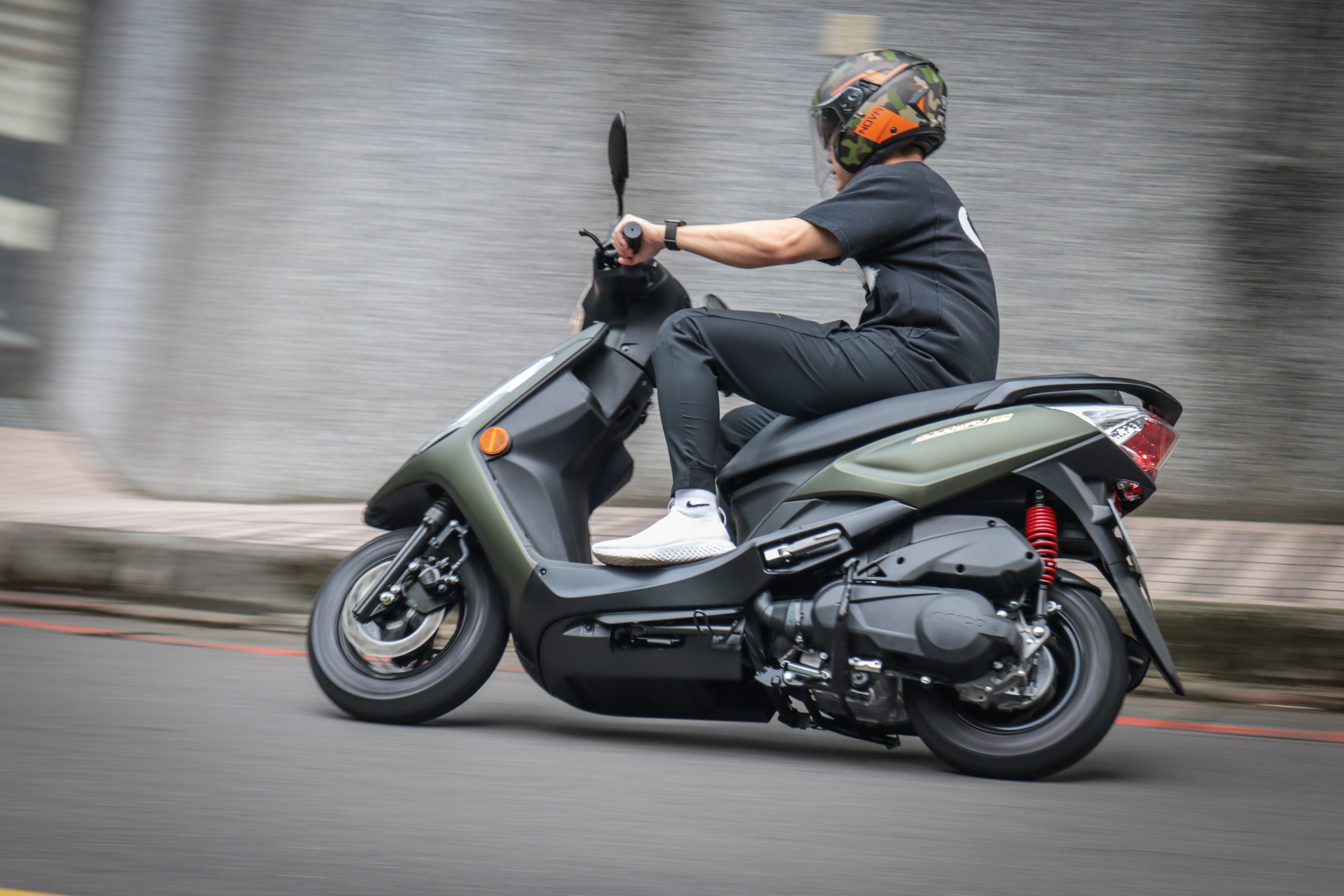 熟悉的車身動態與穩定性,清楚展示了一款國民機種該有的表現與定位。