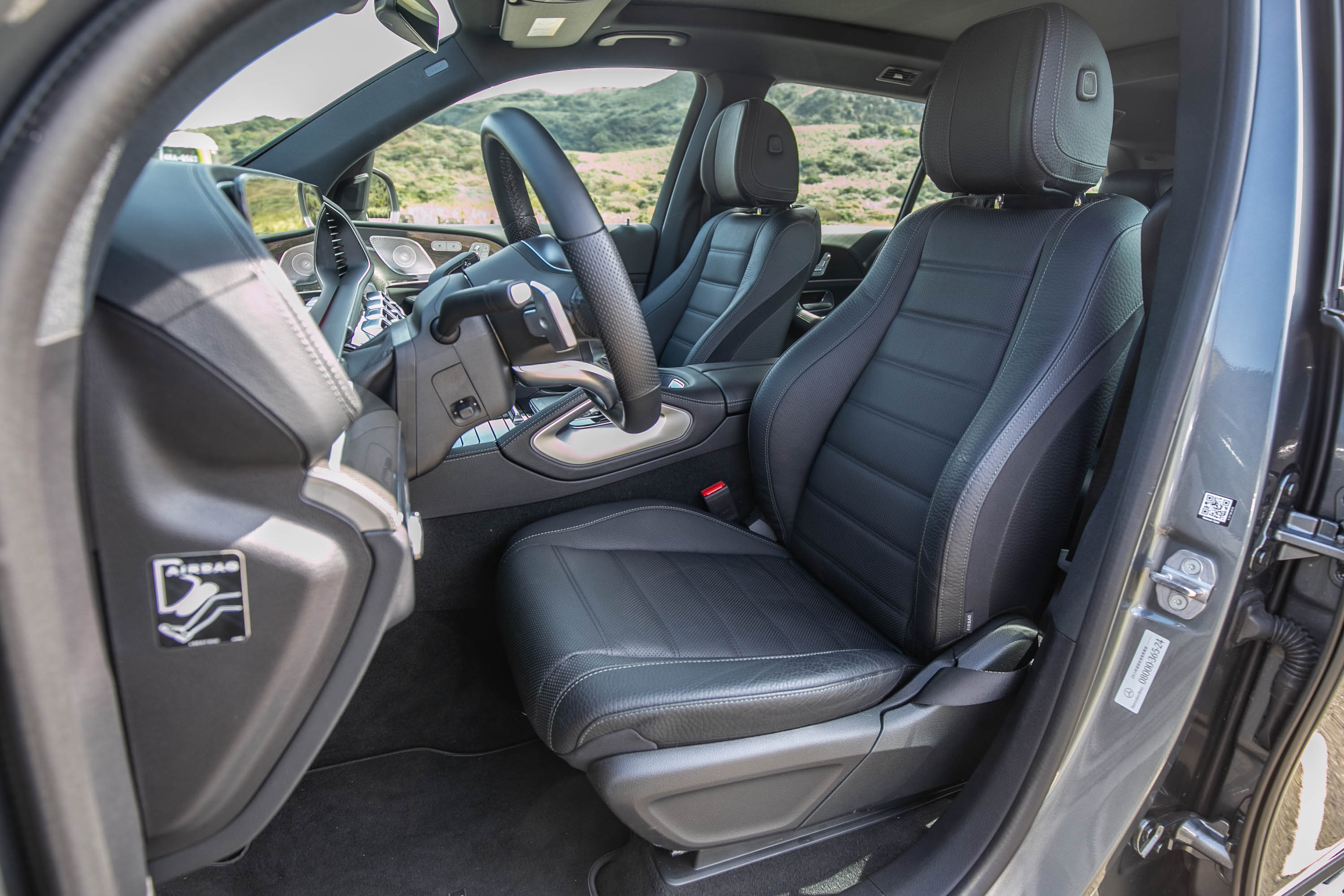 標配真皮舒適型座椅。